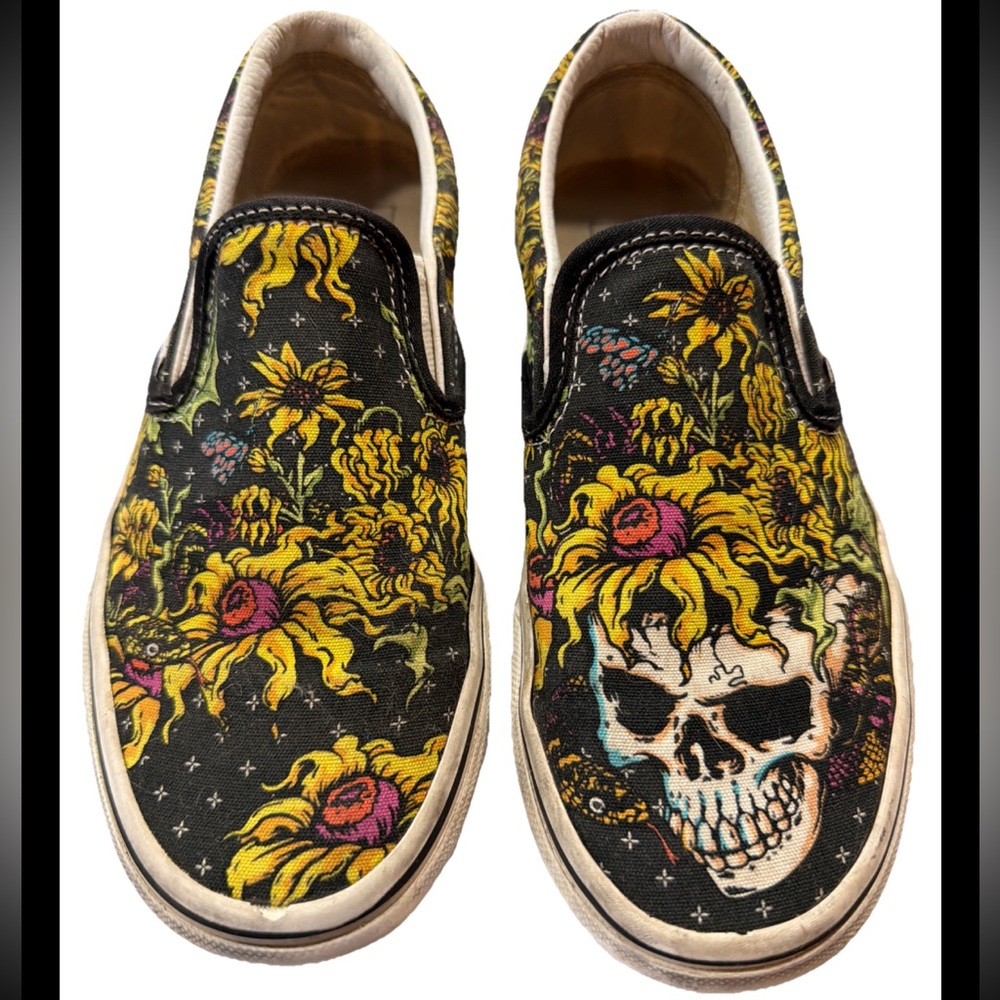 Vans Classic Beauty SKULL yellow Sunflower Slip on Shoes Mens 4.5, Womens 6 RARE